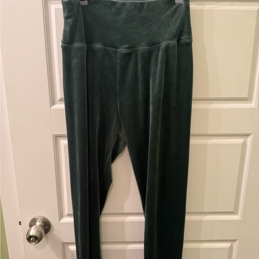Aerie Offline Green Velour Zip Up Hoodie and Pants Set - Picture 5 of 6